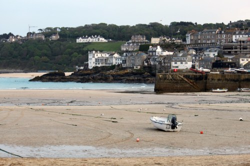 St_ives_tide_at_night