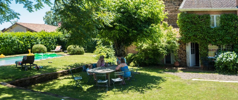 holiday all stretched copy_0021_Layer 62